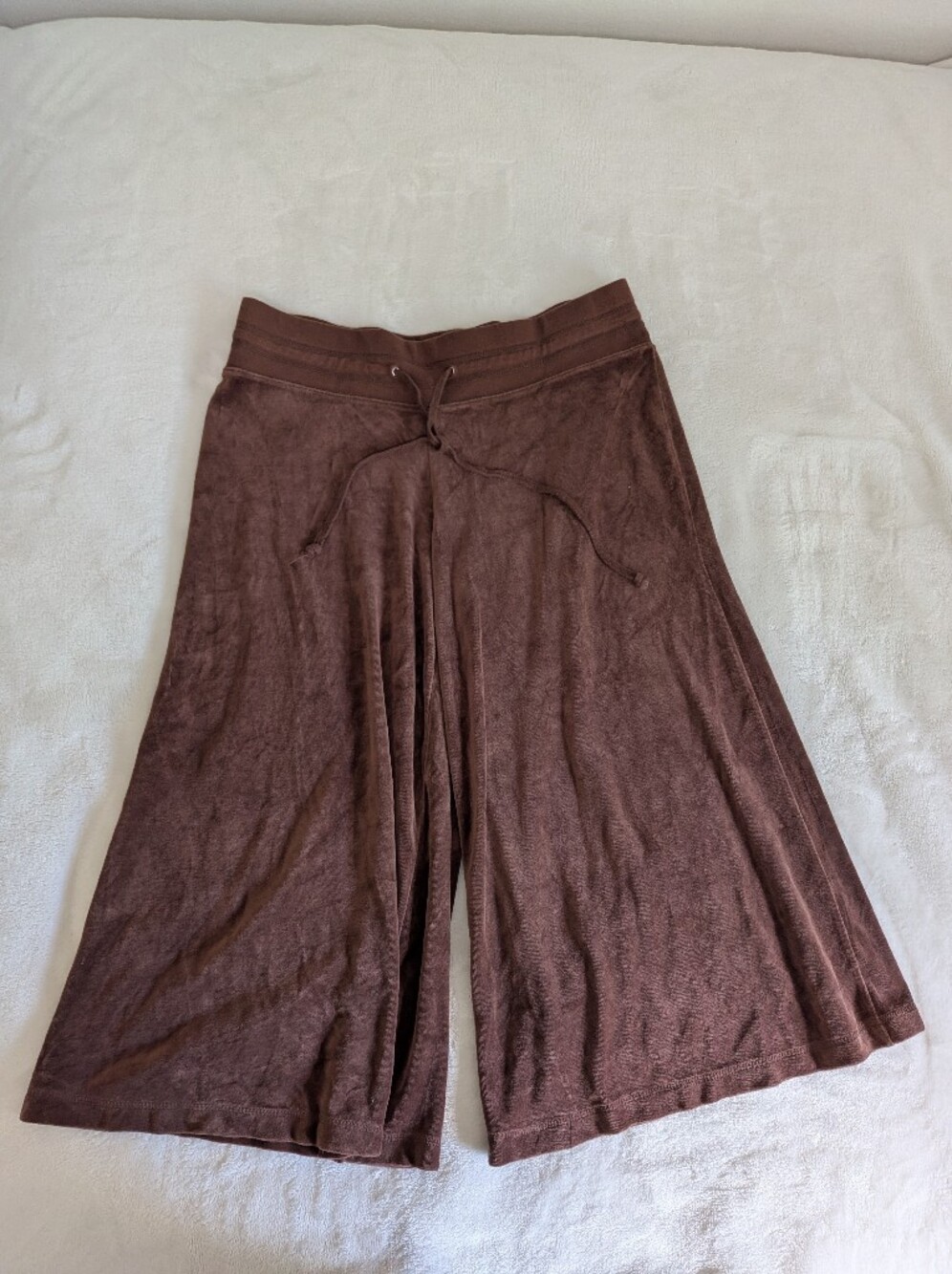 mossimo wide leg cropped joggers